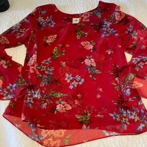 Cabi style 3590 devoted house red flowers